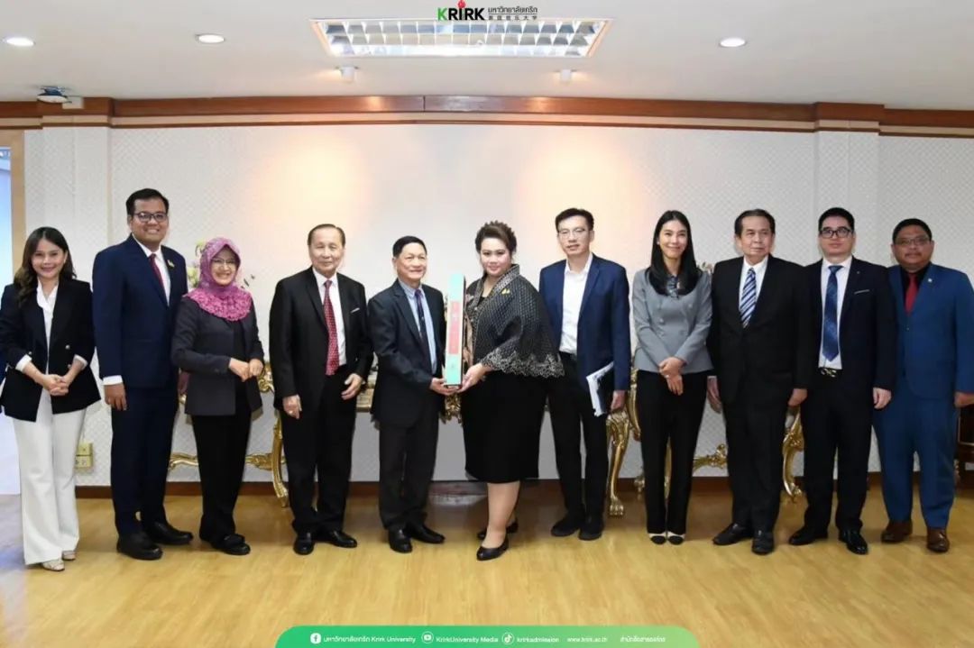 泰国格乐大学校长代表团拜访新任高等教育科研创新部部长并汇报相关工作